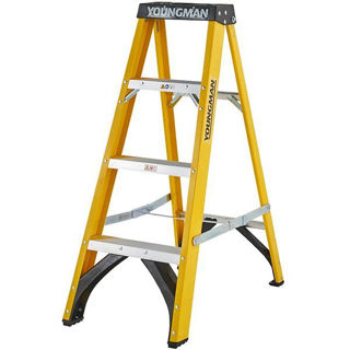 S400 Fibreglass Trade Stepladder 4 Tread Murdock Builders Merchants