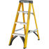 S400 Fibreglass Trade Stepladder 4 Tread Murdock Builders Merchants